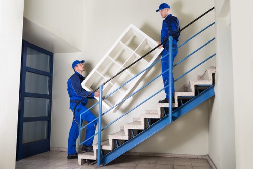 Truck hire for furniture and box transport in Edgware
